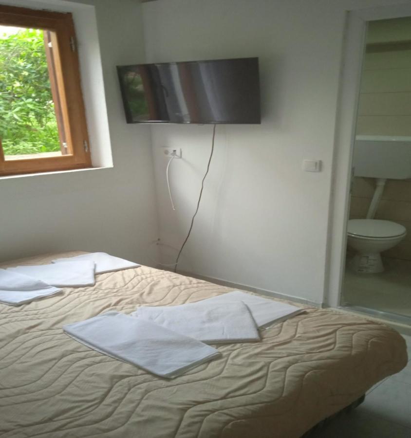Apartments Jovana Petrovac Eksteriør billede