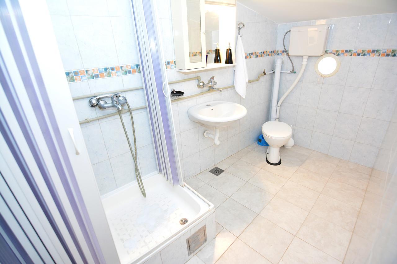 Apartments Jovana Petrovac Eksteriør billede