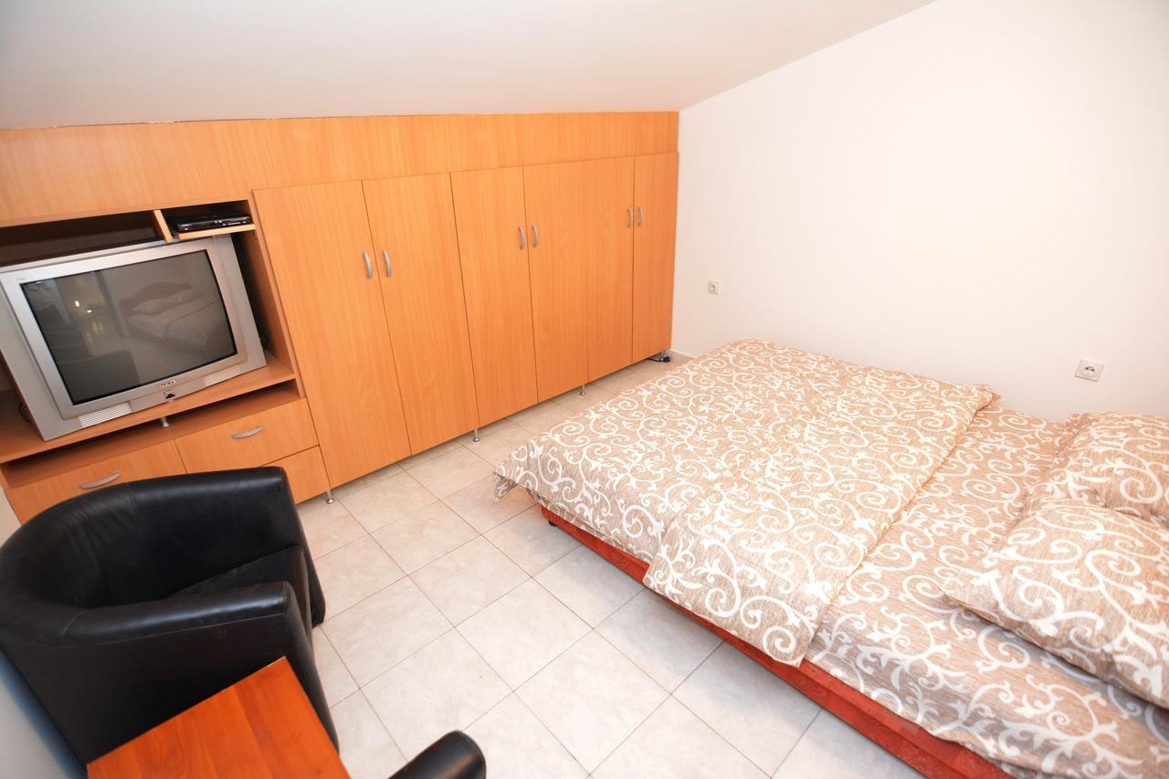 Apartments Jovana Petrovac Eksteriør billede