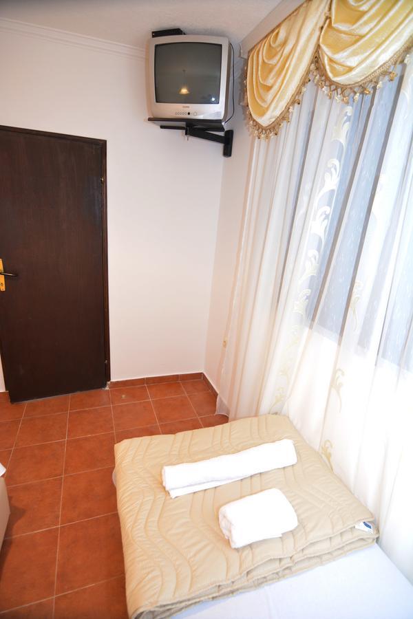 Apartments Jovana Petrovac Eksteriør billede