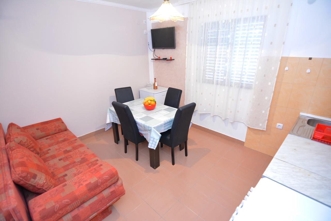 Apartments Jovana Petrovac Eksteriør billede