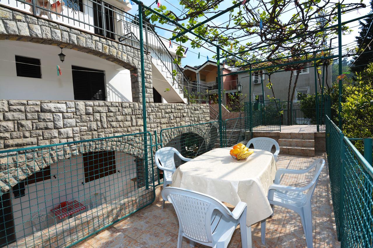 Apartments Jovana Petrovac Eksteriør billede