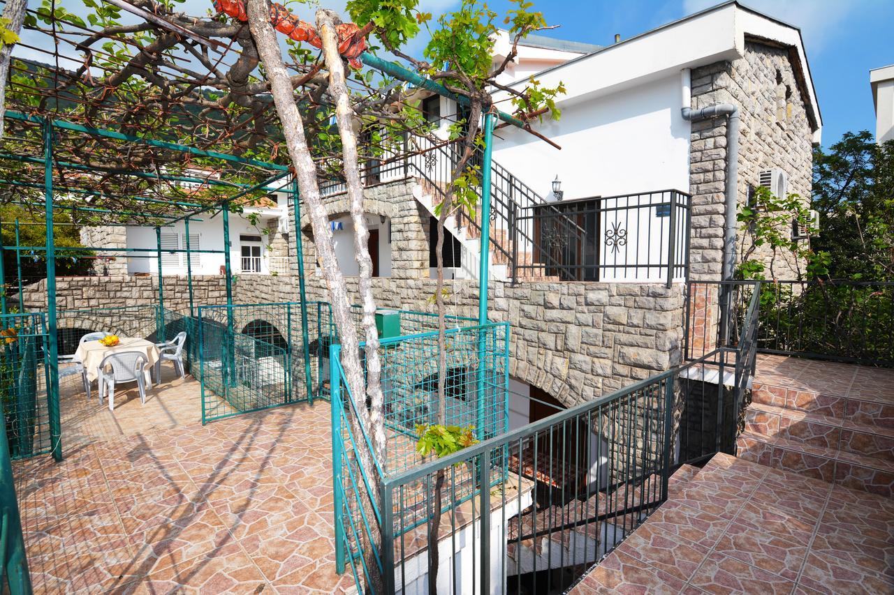 Apartments Jovana Petrovac Eksteriør billede